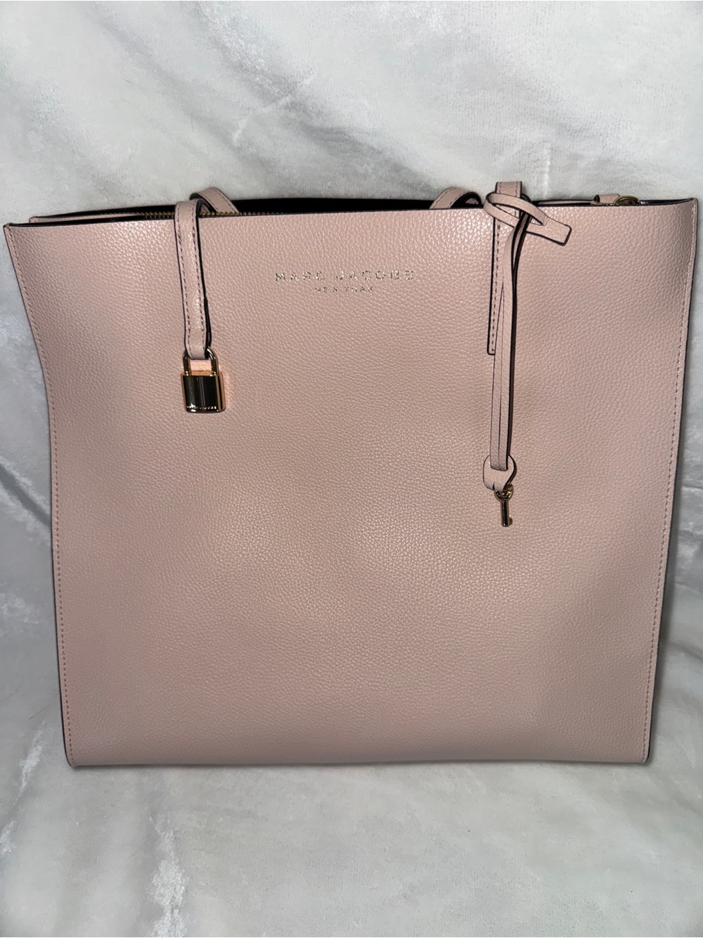 Marc Jacobs Large Grind Tote Bag in Peach Whip.